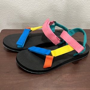 Time & Tru multi color ankle strap sandal